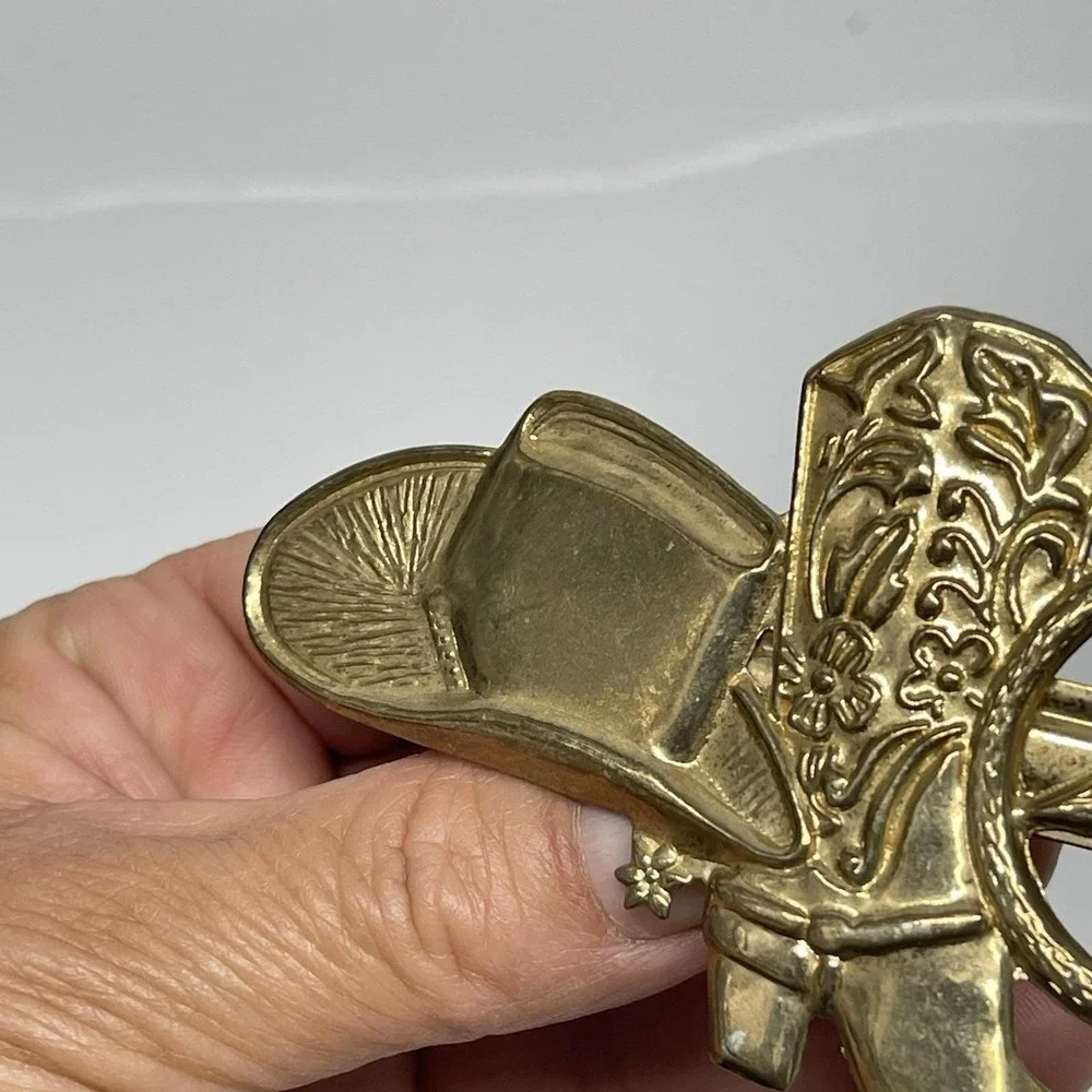 Vintage 90s Women's Unbranded Gold Toned Barrette Western Cowboy Hat Boot Metal